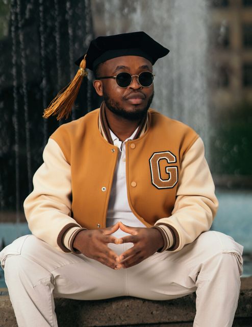 Detroit graduation photography — cap and gown portraits by Manny Adeniji (6)