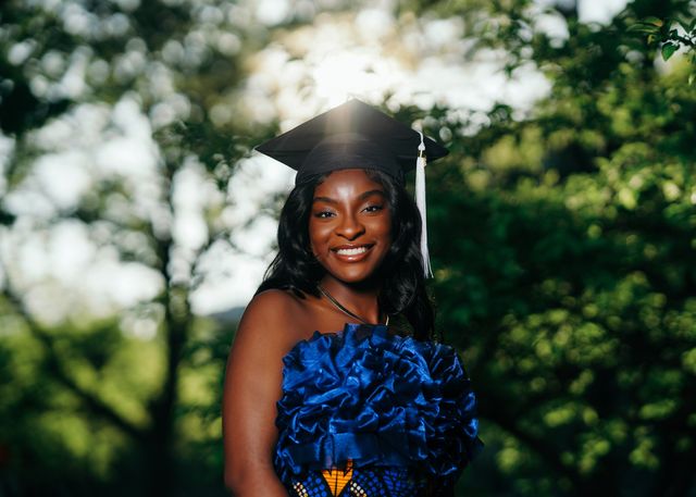 Graduation cap and gown photograph — Detroit graduation photographer (9)