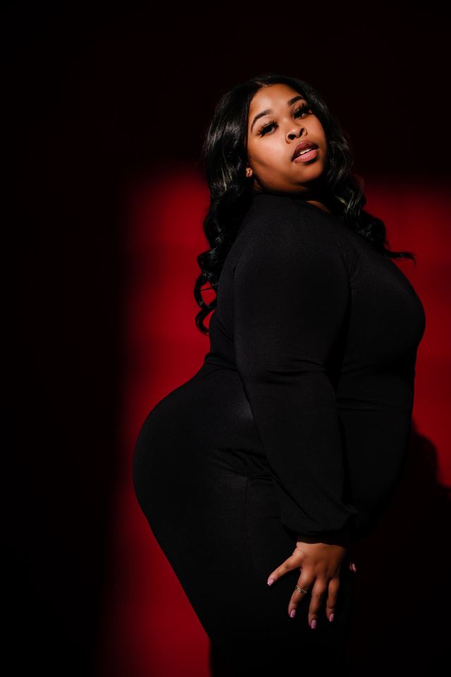 Portrait photography in Detroit — natural light session (20)