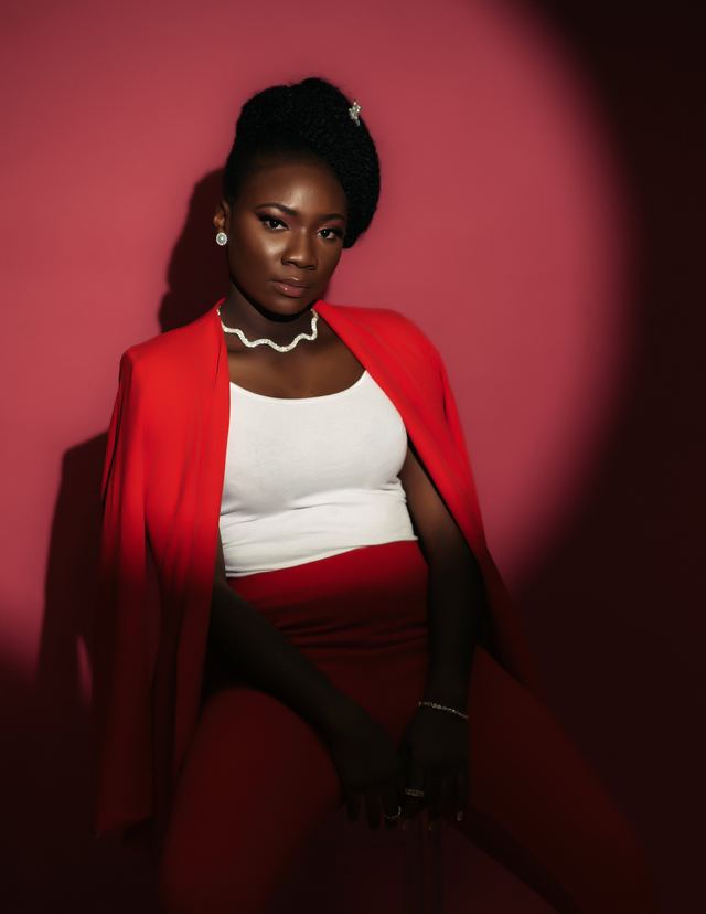Portrait photography in Detroit — natural light session (35)