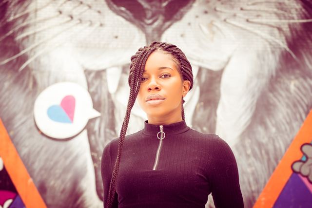 Portrait photography in Detroit — natural light session (70)