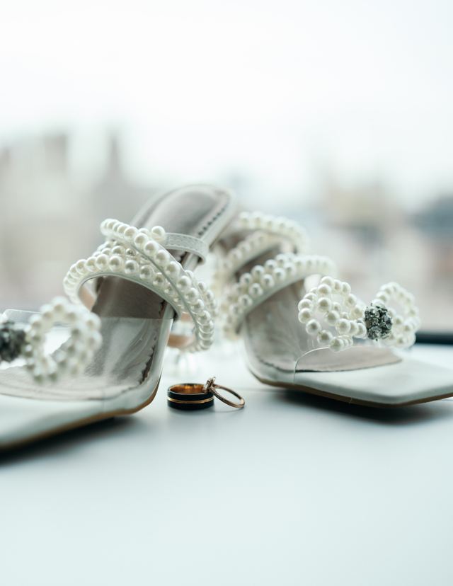 Michigan wedding photographer Manny Adeniji — bride and groom portrait (7)